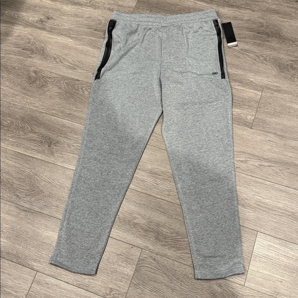 🆕 Legend men’s Gray Jogger Sweatpants with Black Accents Size XL J13 - Picture 1 of 6
